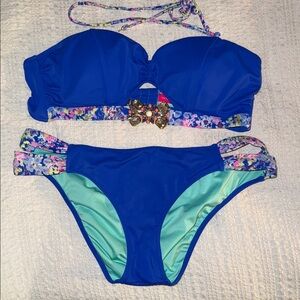 Victoria's Secret Aqua and Royal Blue Bikini large top and medium bottoms